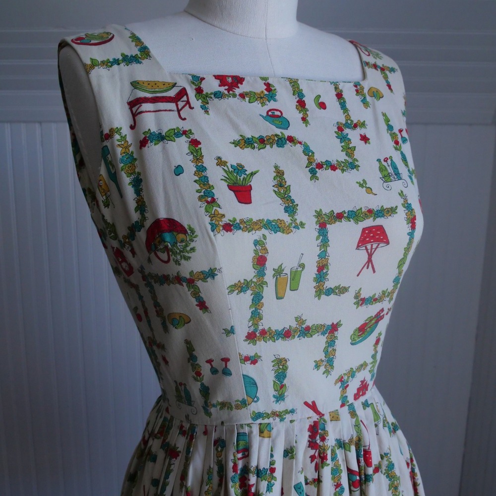 Super cute vintage 1950s cotton picnic themed novelty print sundress - Picture 2 of 8